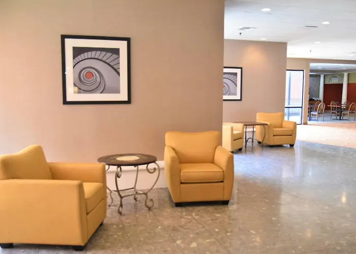 Ramada By Wyndham Wentzville